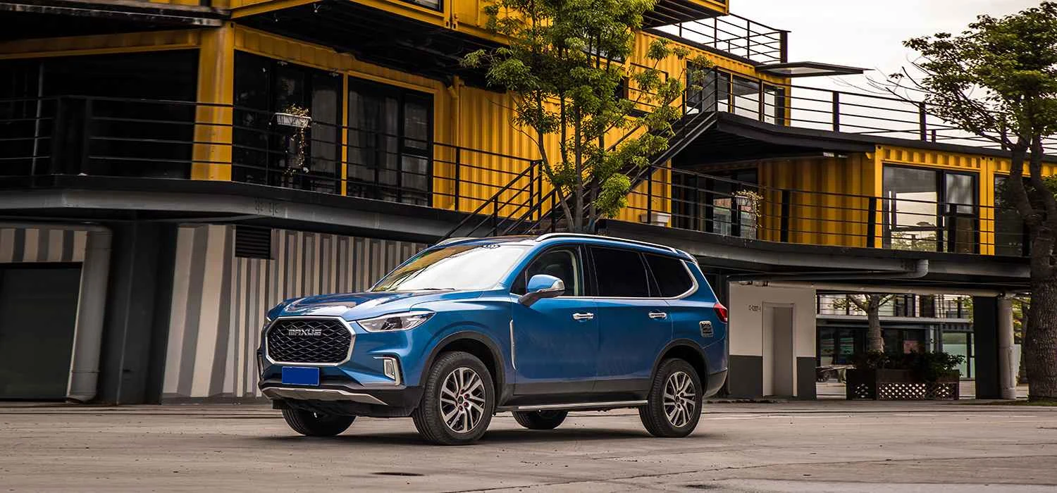 Blue Maxus SUV viewed from the front quarter